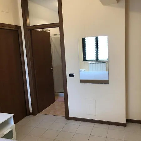 Apartman Gabriele With Private Garage Brescia