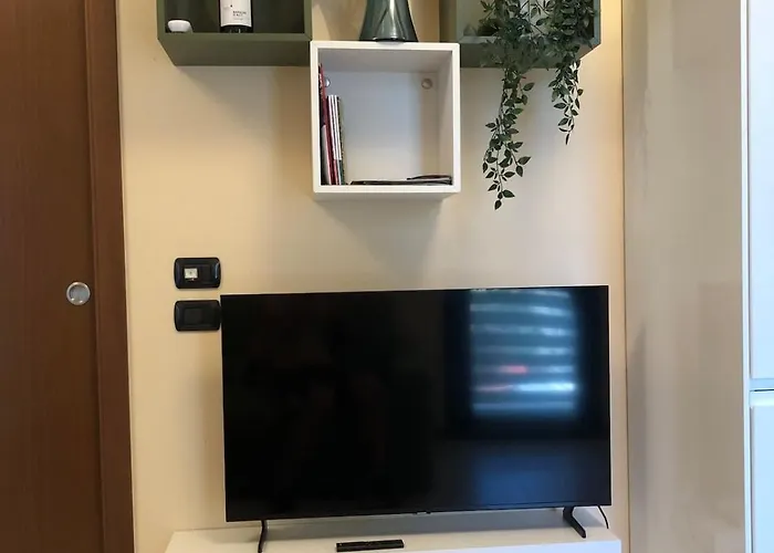 Gabriele With Private Garage *